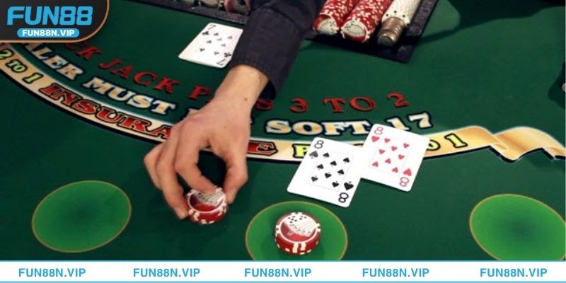 Tìm hiểu luật chơi blackjack tại Fun88